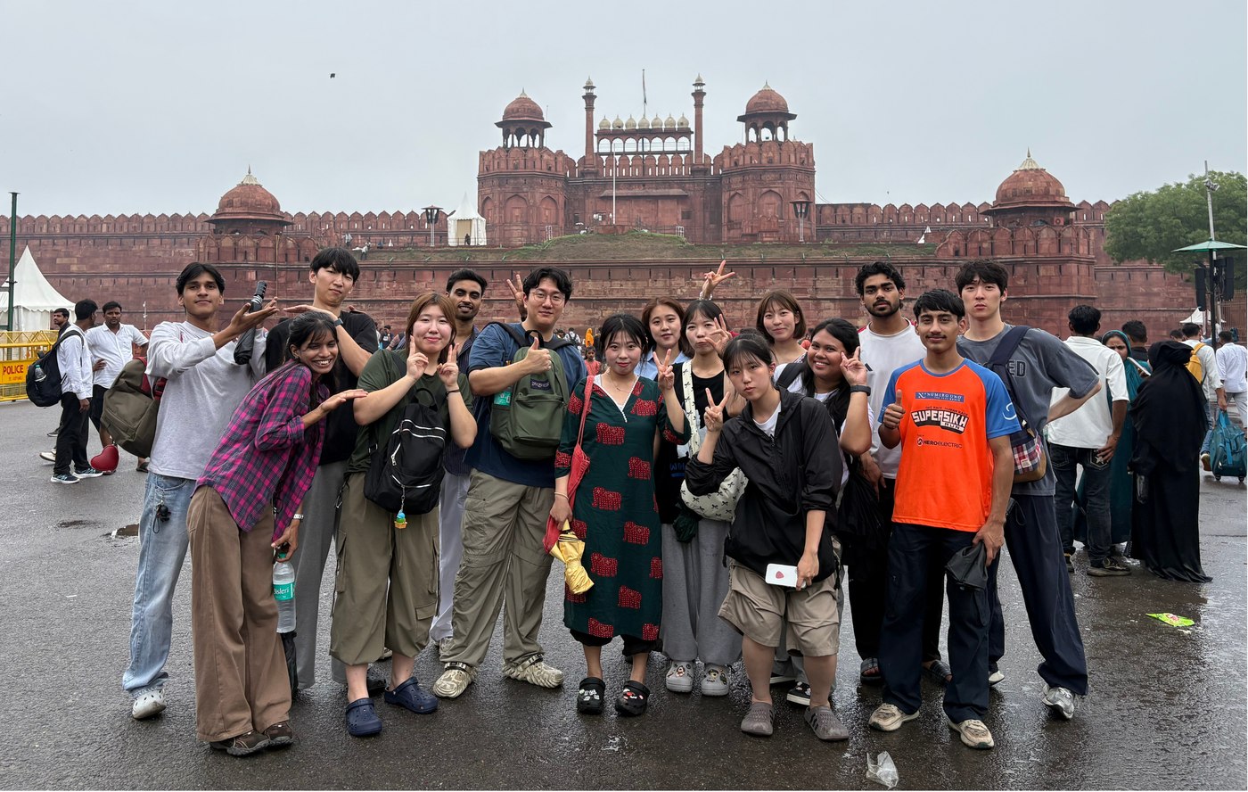 Ascha and the missionary team at the Red Fort